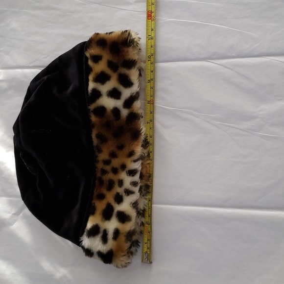 Children's Place Leopard Faux Fur Trim Girls velour hat lined BLACK Warm Soft - Picture 8 of 10